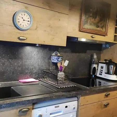 Apartment Le Billancourt Comfortable, Spacious And Well-equipped