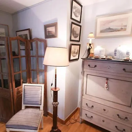 Апартаменты Le Billancourt Comfortable, Spacious And Well-equipped *