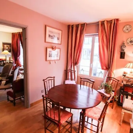Le Billancourt Comfortable, Spacious And Well-equipped