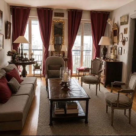 Апартаменты Le Billancourt Comfortable, Spacious And Well-equipped *